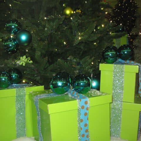 ChristmasPresentsTurquoiseImage 2